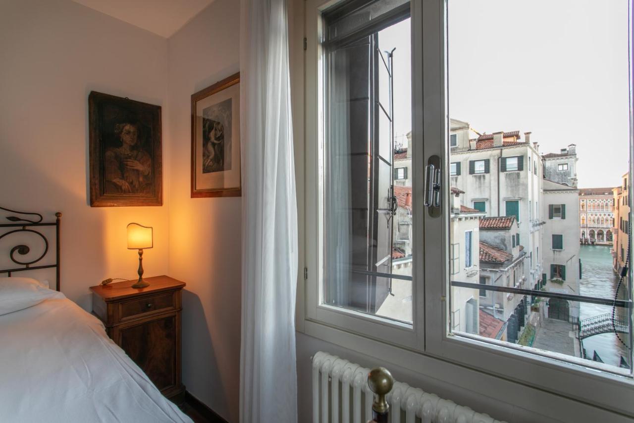 Ca' Al Giglio - Appartamento Vista Canale Benátky Exteriér fotografie