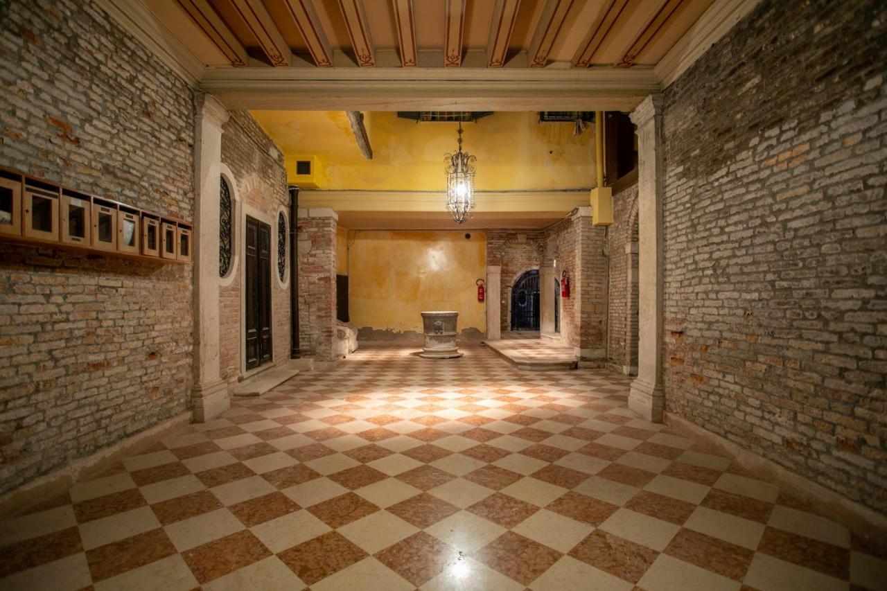Ca' Al Giglio - Appartamento Vista Canale Benátky Exteriér fotografie