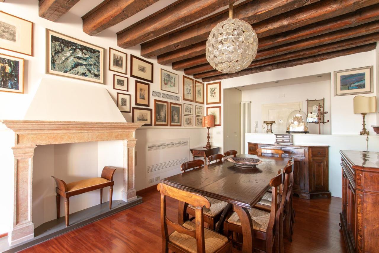 Ca' Al Giglio - Appartamento Vista Canale Benátky Exteriér fotografie